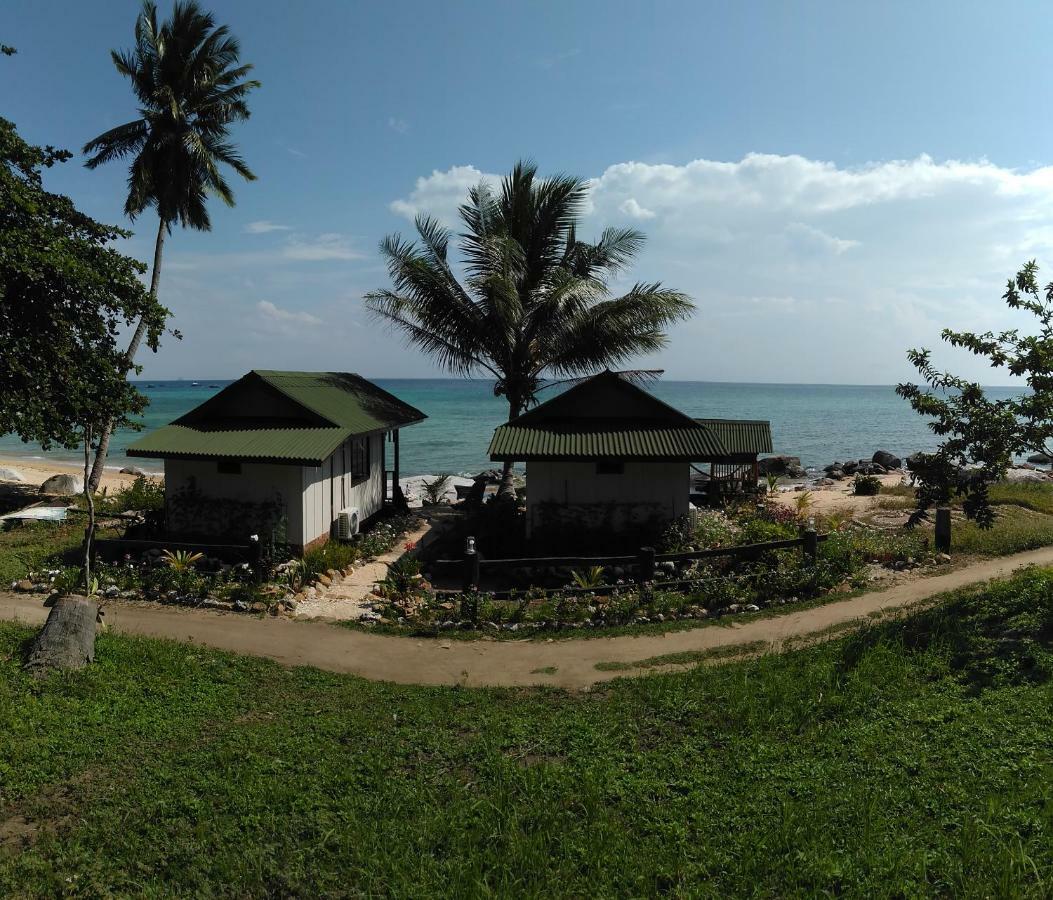 Beach House Kampung Genting Exteriör bild