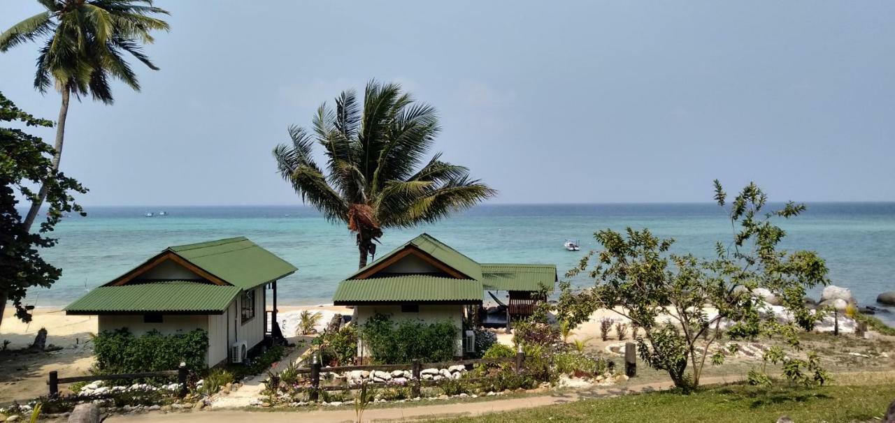 Beach House Kampung Genting Exteriör bild