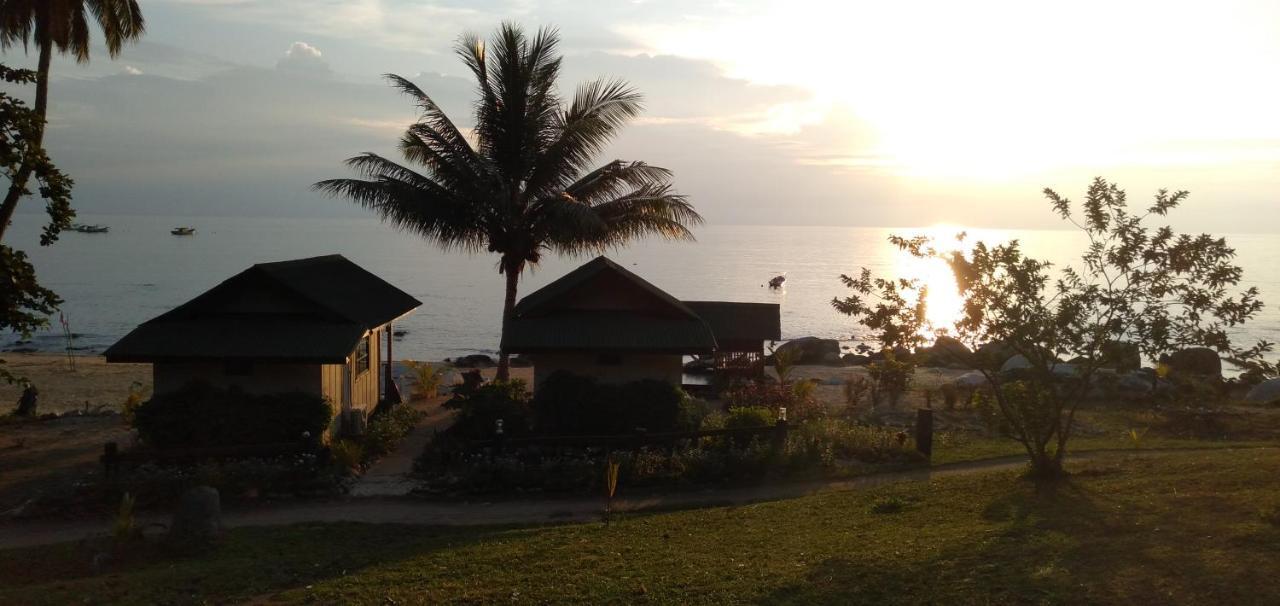 Beach House Kampung Genting Exteriör bild